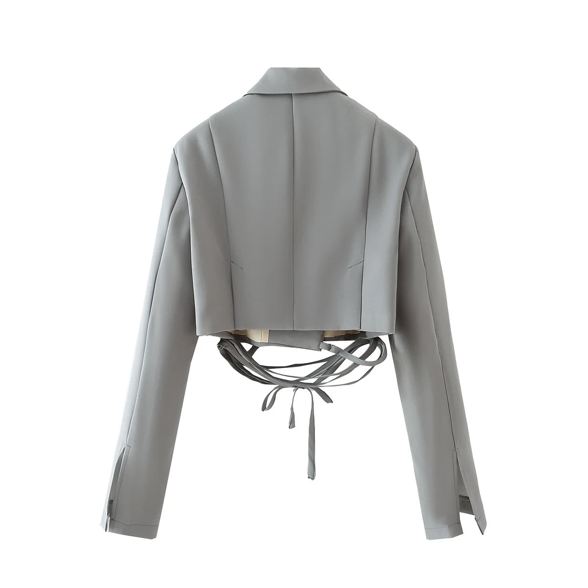 בלייזר אפור עם סיומת יוצאת דופן